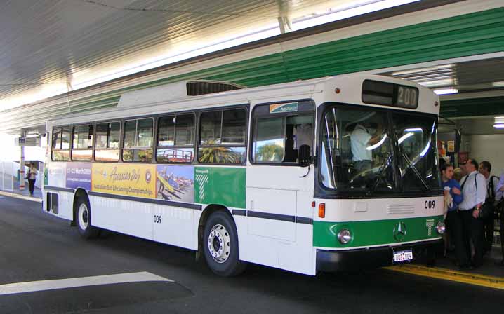 Transperth Mercedes OG305 Bolton 009